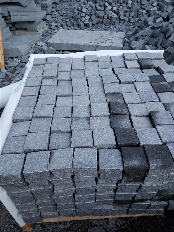 G654 China Dark Grey Padang Dark Kobra Sesame Grey China Impala Granite Natural Split Cleft Cube Paver Setts