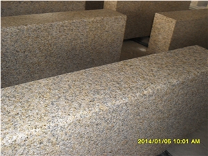 G682 China Yellow Rustic Granite Padang Gialo Golden Sand Sunset Gold Bushhammered Flamed Boarder Kerbstone Curb Roadstone