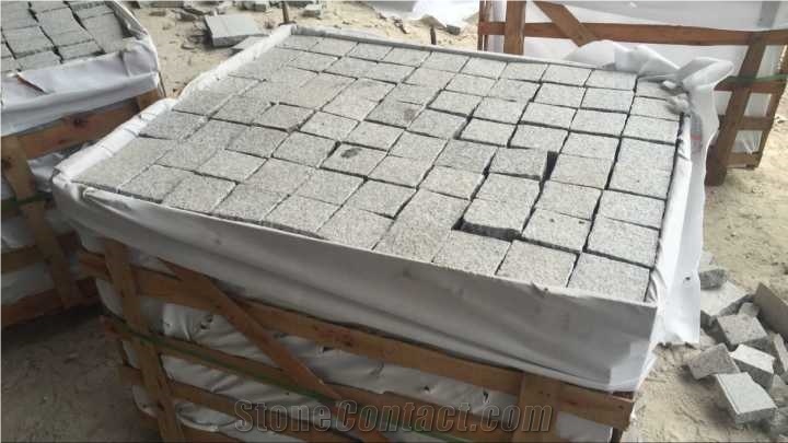 G682 China Yellow Rustic Granite Sunset Gold Golden Sand Rustic Gold Bushhammered Cleft Natural Split Cube Paver Setts
