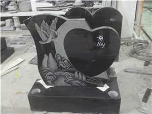 Black Heart Headstone with Black and White Etching Black Heart Headstone with Black and White Etching