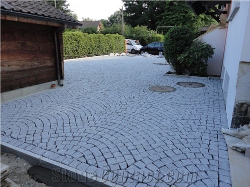 Biasca Gneiss Cobble Stone