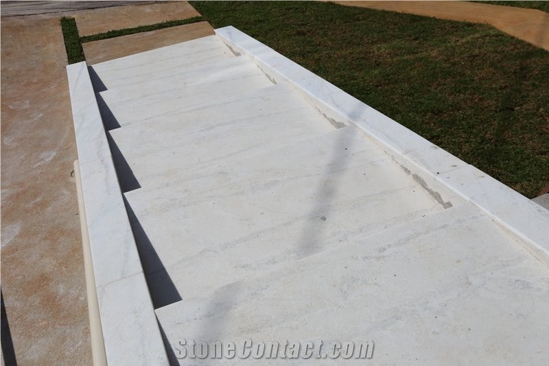 Marmore Carrarinha Marble Stairs