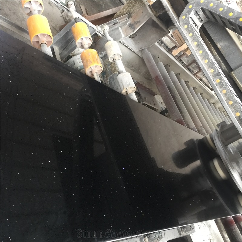 Black Big Granule Quartz Slab with Mirror Effect
