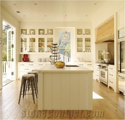 Oem Quartz Surfaces Service Available for 2/3cm Thick Size 3000mm*1400mm for Pre-Fabricated Tops Kitchen Countertops with Various Edge Profiles