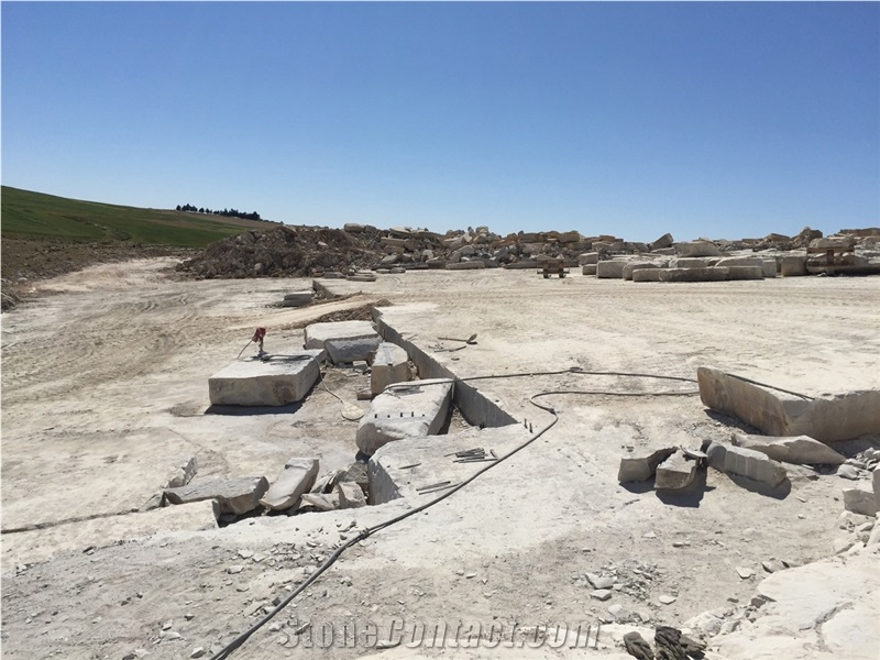 Thala Grey,Thala Gris,Elegant,Grey Limestone,Limestone Blocks,Thata Grigio