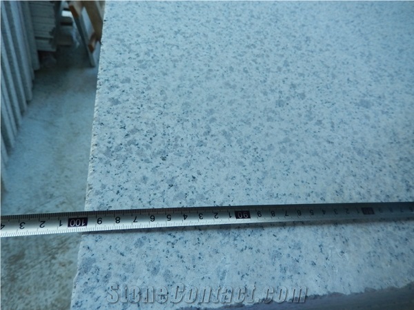 Chinese Flamed Camelia White Granite Flooring for Landscape