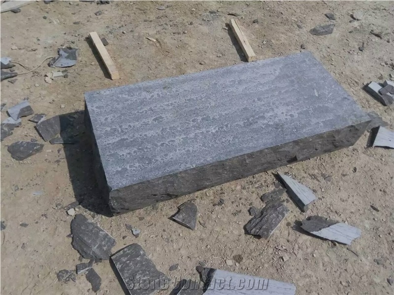 Blue Limestone Steps Acid Wash Surface Cleft Sides