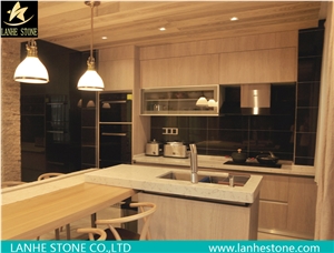 Artifical Polished Quartz Stone Surfaces Kitchen Countertop,Nonporous,Very Hard Surface Qualified for European Standards,Thickness 2/3cm with the Perfect Final Touch Of Various Edge Styles