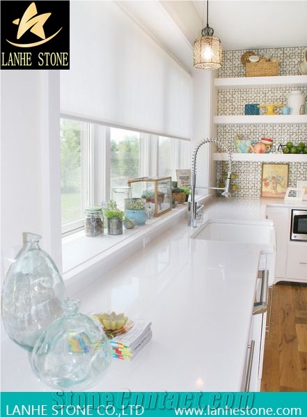 Carrara White Veined Quartz Stone Surfaces Kitchen Countertops with High Gloss and Hardness