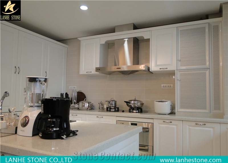 Mirror Collection China Man-Made White Quartz Stone Kitchen Countertop for Multifamily/Hospitality Projects,Combines Performance and Design,Environmentally-Friendly