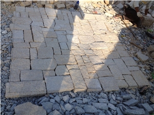 Fargo G682/Yellow Granite Walling Bricks, Chinese Yellow Granite Building Stones, Golden Granite Wall Facades, Wall Castled Stone