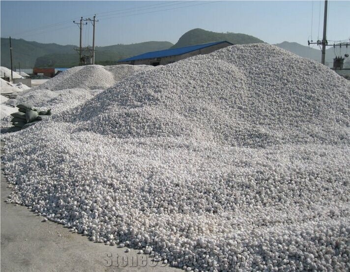 Fargo Snow White Marble Tumbled Pebbles, China White Gravels, White Tumbled Aggregates, Tumbled Round White Pebble Stone Driveways