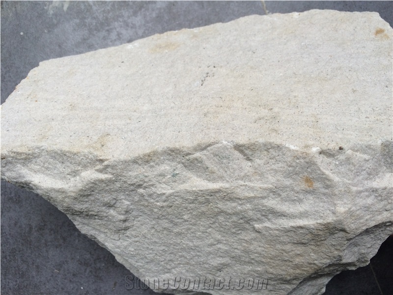 Fargo White Sandstone Mushroomed Corner Stone, White Wall Cladding Corner Stone, White Sandstone Natural Split Mushroom Stone