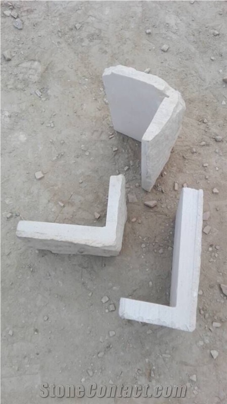 Fargo White Sandstone Mushroomed Corner Stone, White Wall Cladding Corner Stone, White Sandstone Natural Split Mushroom Stone