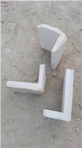 Fargo White Sandstone Mushroomed Corner Stone, White Wall Cladding Corner Stone, White Sandstone Natural Split Mushroom Stone