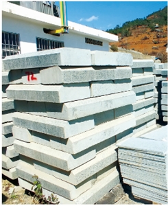 Granite Kerbstone/China Grey Granite Curbs/China Bianco Sardo White Kerb Stone