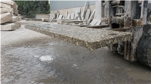 Multicolor Granite Tiles & Slabs