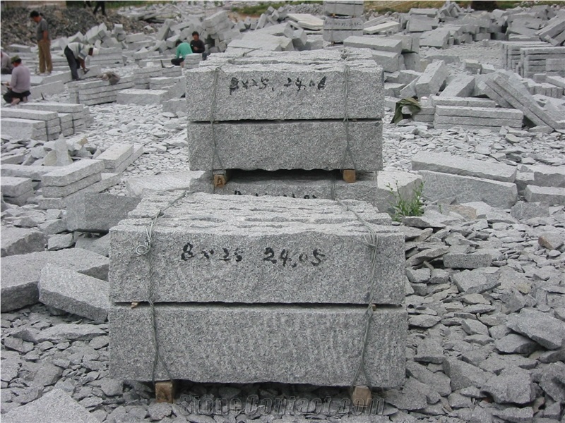 G341 China Grey Granite Split Cleft Natural Surface Palisade Pillar