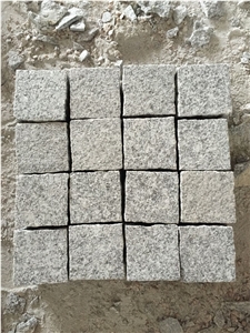 G603 Granite China Light Grey Silver White Crystal White Bianco Crystal Padang White Granite Flamed Cleft Split Natural Cube Stone Paver Setts G603 Granite China Light Grey Silver White Crystal White Bianco Crystal Padang White Granite Flamed Cleft Split Natural Cube Stone Paver Setts