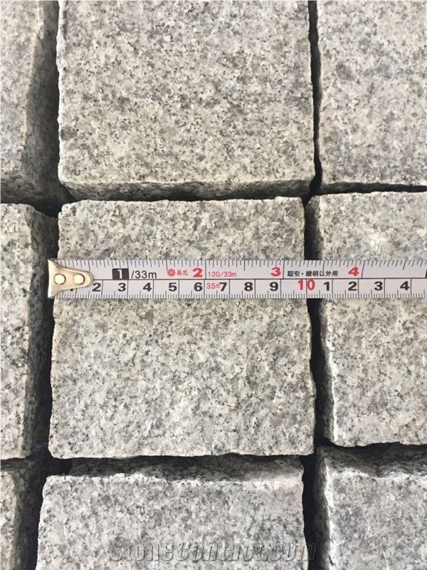 G603 Granite China Light Grey Silver White Crystal White Bianco Crystal Padang White Granite Flamed Cleft Split Natural Cube Stone Paver Setts