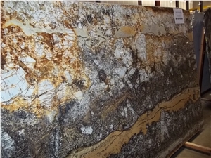Bacurau Granite Polished Slabs