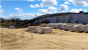 San Luiz Granite Blocks