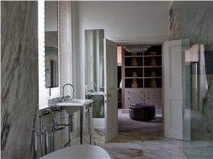 ‎Bookmatched‬ ‪‎‪‎Calacatta Oro‬ ‪‎Hand Picked‬ ‎Italian Marble‬​ Bathroom Design