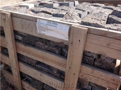 Karelia Brown Granite Split Cobble Stone