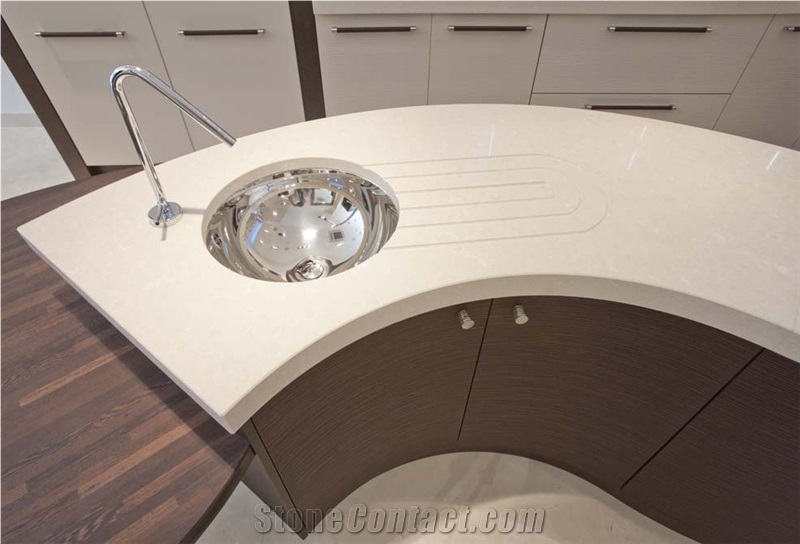 Quartz Stone Modern Kitchen Renovation