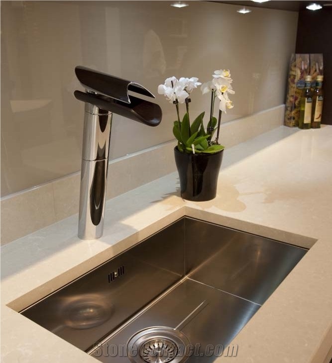Quartz Stone Modern Kitchen Renovation