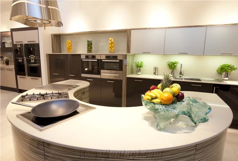 Quartz Stone Modern Kitchen Renovation