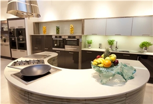 Quartz Stone Modern Kitchen Renovation
