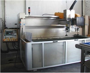 Used Waterjet Machine Year 2006 - Idrogetto 50hp