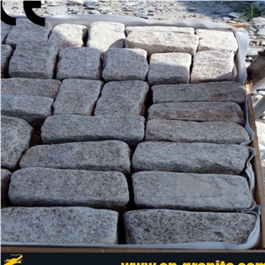 Granite Paving Stone,All Sides Split and Tumbled Cobbles,Cheap Paving Stone,Granite Cobble Stone,China G682 Granite,Yellow Granite Cube Stone,Exterior Stone Paving,Granite Stone Floor Covering,