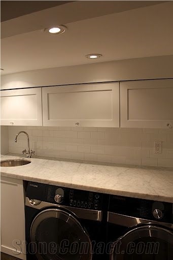 Safe and Stylish Performance Of Veined Collection Marble Imitation Quartz Stone Surfaces for Laundry Room Worktop with High Resistance to Acids and Staining
