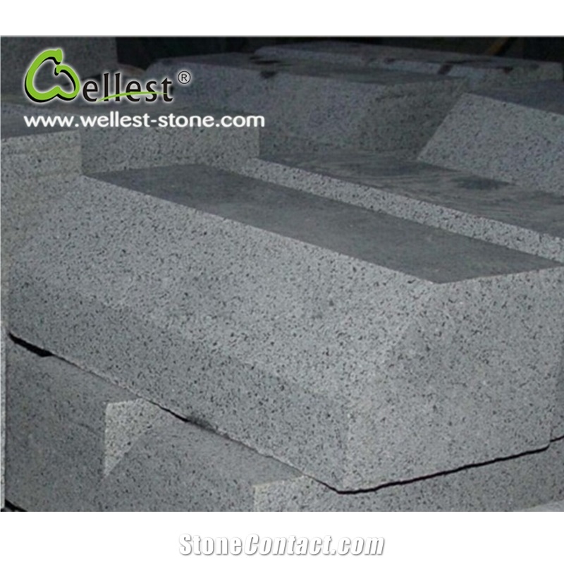 Factory Customized G654 Sesame Black Granite Boulders Curbstone