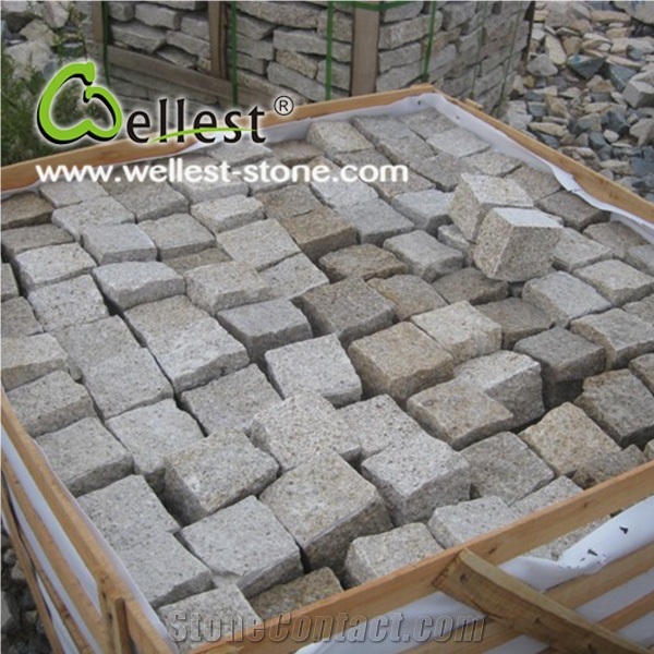 G682 Yellow Granite All Sides Natural Cobble Paving Stone for Pathway