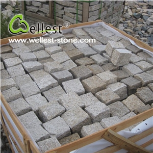 G682 Yellow Granite All Sides Natural Cobble Paving Stone for Pathway
