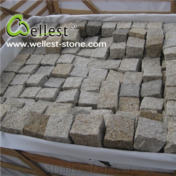 G682 Yellow Granite All Sides Natural Cobble Paving Stone for Pathway