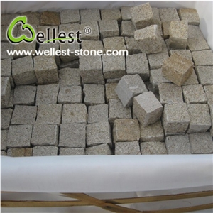 G682 Yellow Granite All Sides Natural Cobble Paving Stone for Pathway