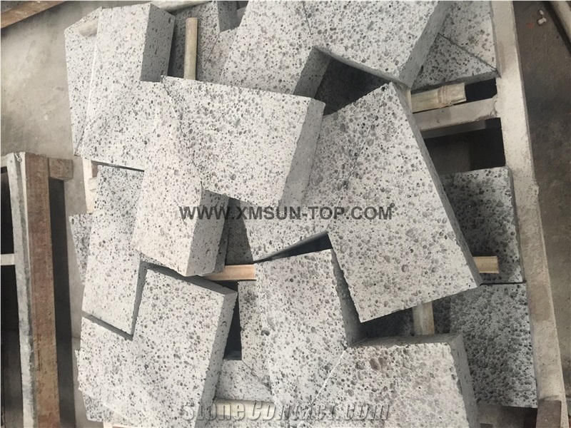 Grey Basalt Cube Stone/Lava Stone Cobble Stone/China Grey Basalt Pavers/ Grey Paving Sets/Floor Covering/Road Pavers/ Walkway Pavers/Exterior Decoration