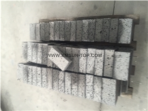 Grey Basalt Cube Stone/Lava Stone Cobble Stone/China Grey Basalt Pavers/ Grey Paving Sets/Floor Covering/Road Pavers/ Walkway Pavers/Exterior Decoration