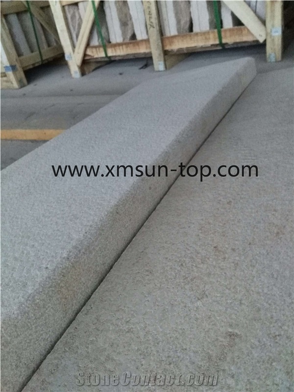 Grey Limestone Steps, Light Grey Limestone Stair, Stair Treads, Stair Riser, Bush Hummered Stair/Staircase