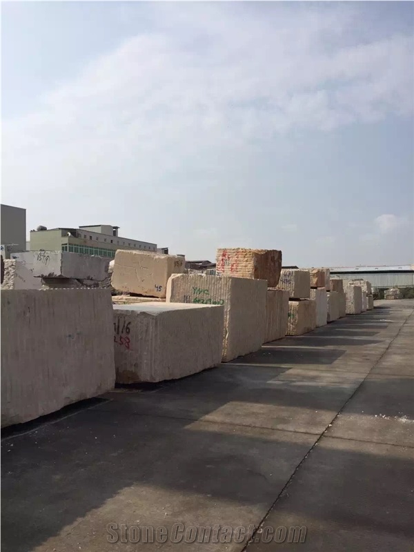 Own Factory Moca Cream Limestone Block Stock, Portugal Crema Beige Limestone /Coral Stone Block