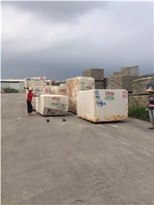 Own Factory Protugal Cream Limestone Block Stock, Portugal Crema Beige Limestone /Coral Stone Block