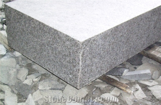 China Black Basalt G684 Polished, Black Pearl, Fuding Black Kerbstone, Curbstone, Kerbs, Curbs, Side Stone, Road Stone, Flamed, Natural Split, Cleft Edge