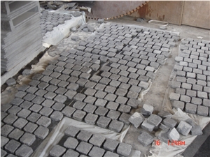 China Black Basalt G684 Fuding Black Cleft/Split and Tumbled Cube Stone Pavers