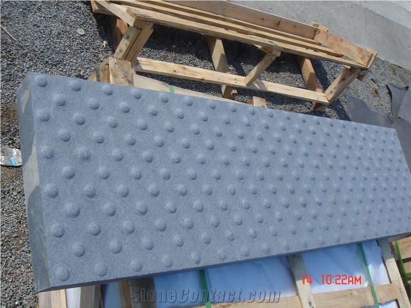 China Black Basalt G684 Fuding Black Sandblast Tactile Blind Road Pedestrian