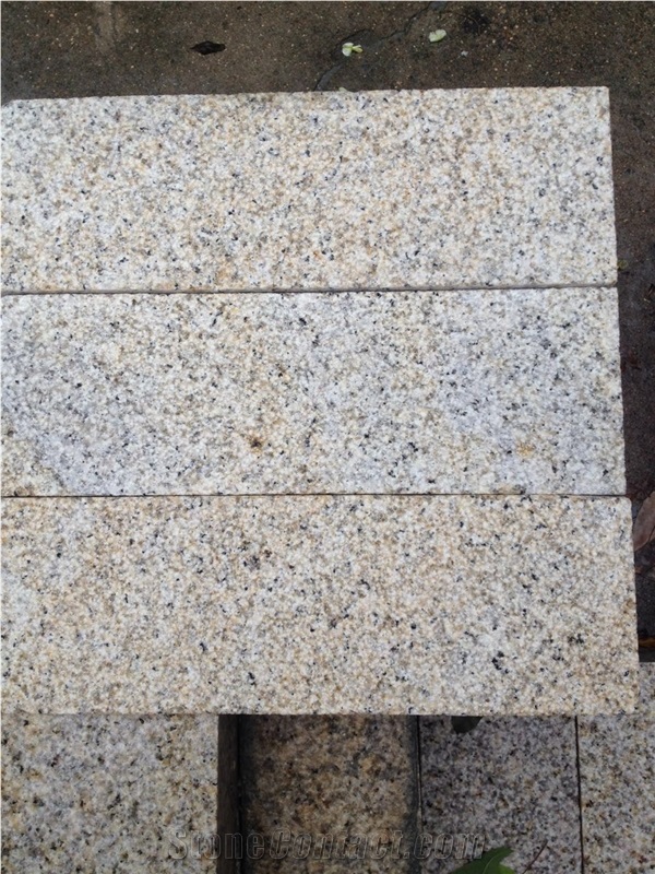 G682 Shandong Yellow Rustic Granite Sunset Gold Padang Giallo Bushhammered Tiles & Slabs