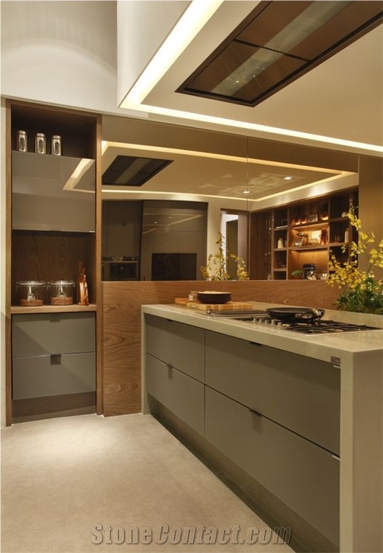 Almond Color Engineered Quartz Stone Polished Surfaces Kitchen Tops with Eased Edge Profile and Customized Edges Available 2cm Thick